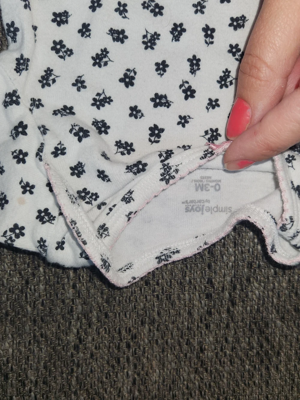 Set of 2 Baby One-Piece Bodysuits in Black And White